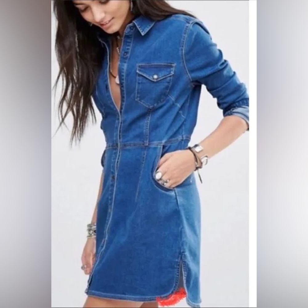 Free People  snap button denim shirt dress  M